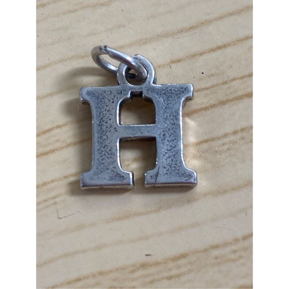.925 Medium Letter H Sterling Silver Jewelry Charm #alphabet - Picture 1 of 3